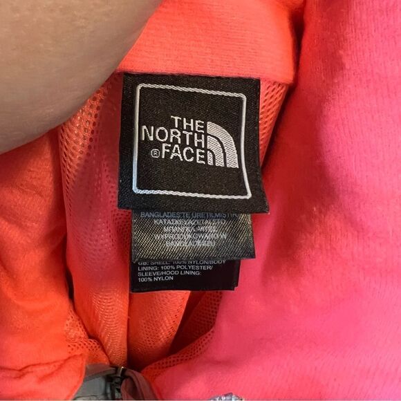 Women’s North Face winter jacket, size small - Picture 4 of 7